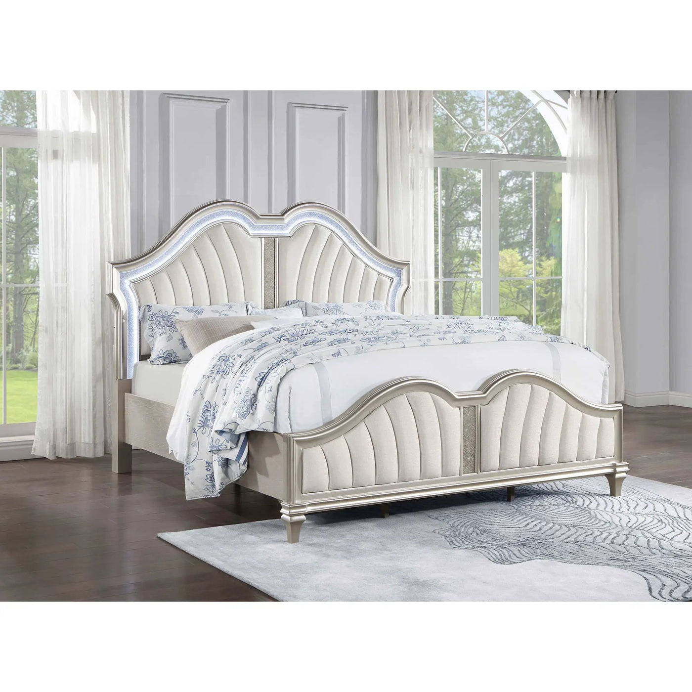 Katerina - Platform Bed With LED Light by HouseOfZazla