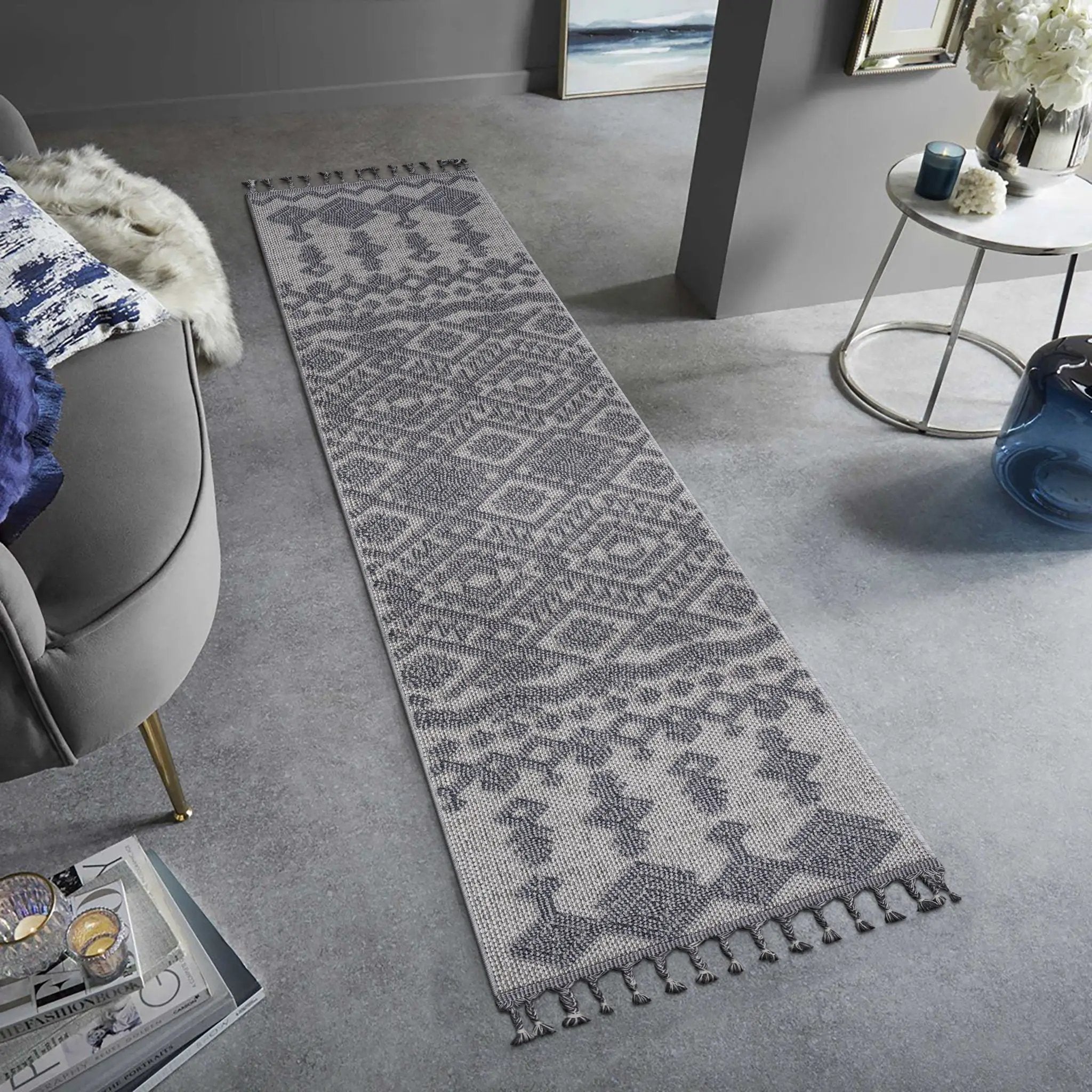 Guros - Trendy Traditional Indoor / Outdoor Rug by Unique Piece Furniture