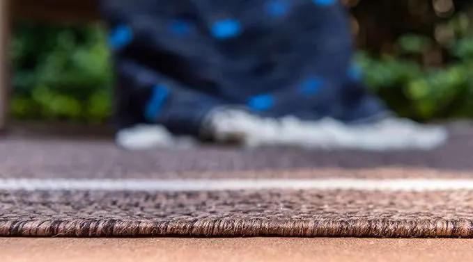 Unique Loom Outdoor Border Collection Area Rug - Soft Border (2'x 6' 1" Runner, Brown/ Ivory) by GreenHaven Gardens