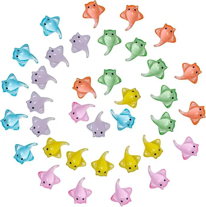 60 Pcs Miniature Sting Ray Figurines Mini Manta Ray Figure Realistic Resin Sting Ray Cake Topper Mini Sting Ray Sea Animal Figurine for Fairy Garden Micro Landscape Decor Cake Topper