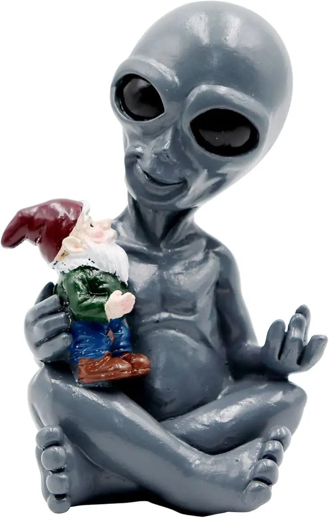 Dnoifne Alien Hugging Gnome Garden Decoration Statue, Resin Alien Dwarf Statue, Waterproof Garden Alien and Gnome Statue for Patio Lawn Porch Decoration Birthday Gifts Housewarming Gifts by GreenHaven Gardens