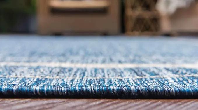 Unique Loom Outdoor Border Collection Area Rug - Soft Border (6' 1" x 9' Rectangle, Blue/ Ivory) by GreenHaven Gardens