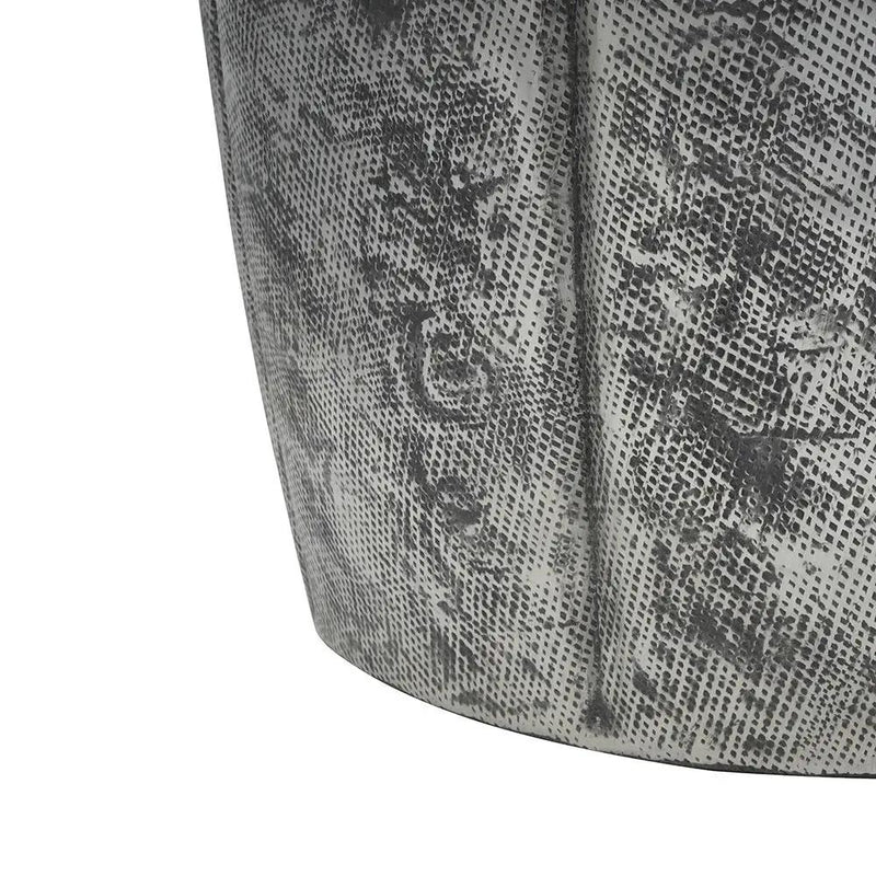 Vanora Accent Table - Silver by HouseOfZazla