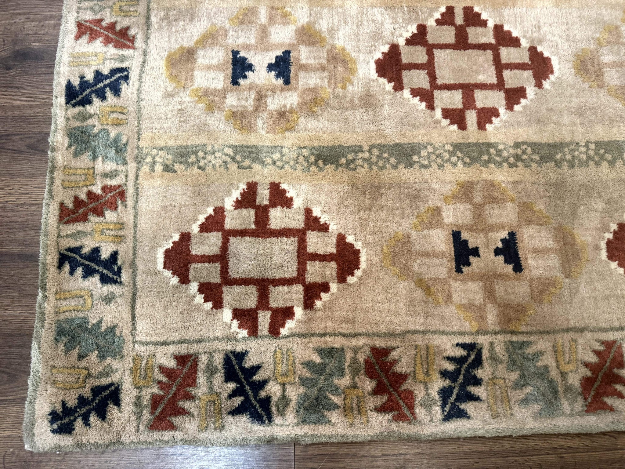 Geometric Design Area Rug 5x8, Beige and Rust Red by Jewel Rugs
