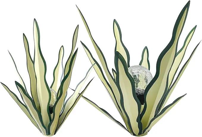 Metal Agave Plant Garden Art, 2 Pack Tequila Rustic Sculpture, Rustic Metal Agave Plants Garden Lawn Home Ornaments, for Yard Stakes, Garden Figurines, Outdoor Patio (2 PCS Green with Light) by GreenHaven Gardens