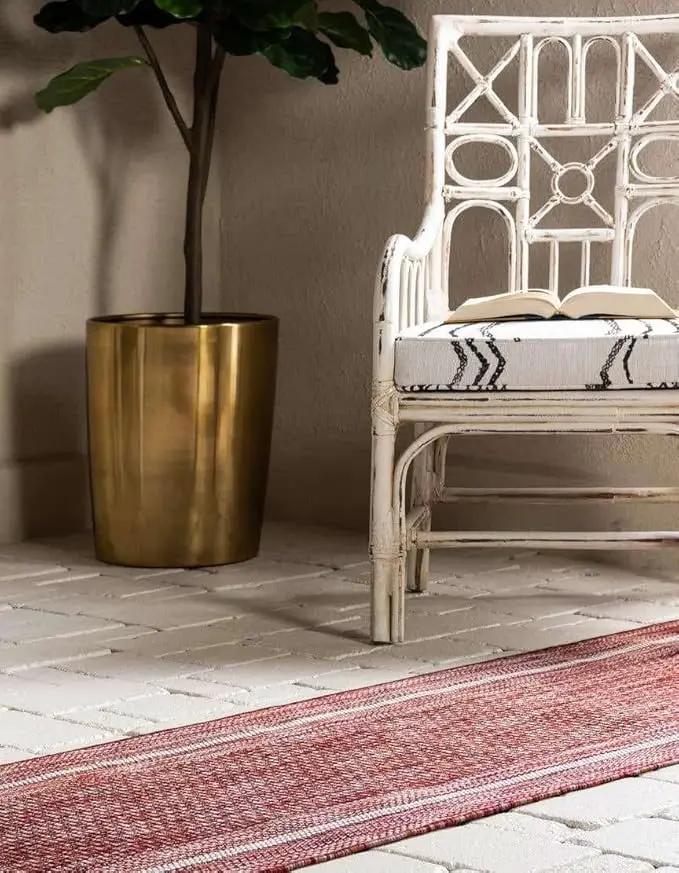 Unique Loom Outdoor Border Collection Area Rug - Soft Border (2' 7" x 10' Runner, Rust Red/ Ivory) by GreenHaven Gardens