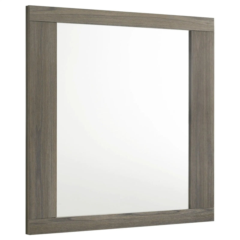4 Piece Queen Bedroom Set With Built In Storage And Mirror - Oak