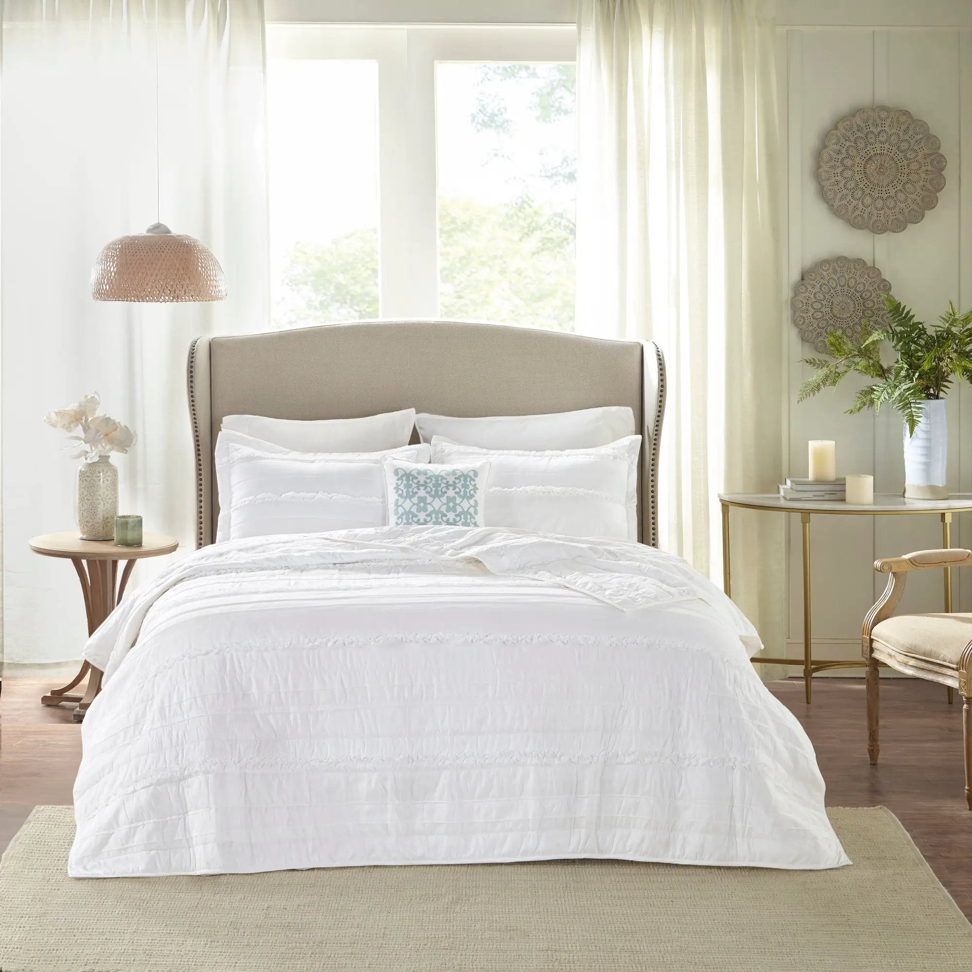 4 Piece Reversible Ruffle Quilt Set with Throw Pillow White King/Cal King by HouseOfZazla