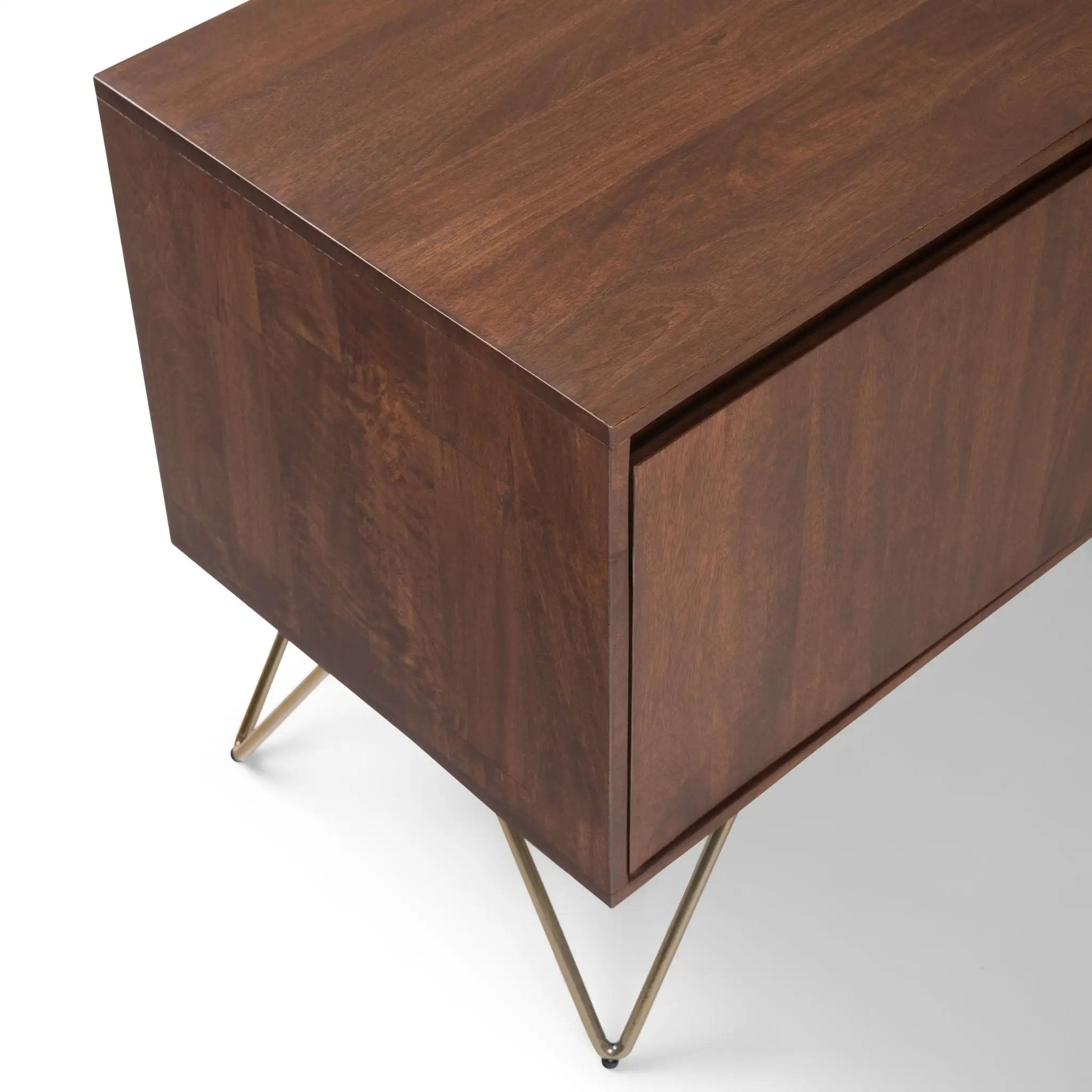 Hunter - TV Media Stand - Umber Brown Stain by HouseOfZazla