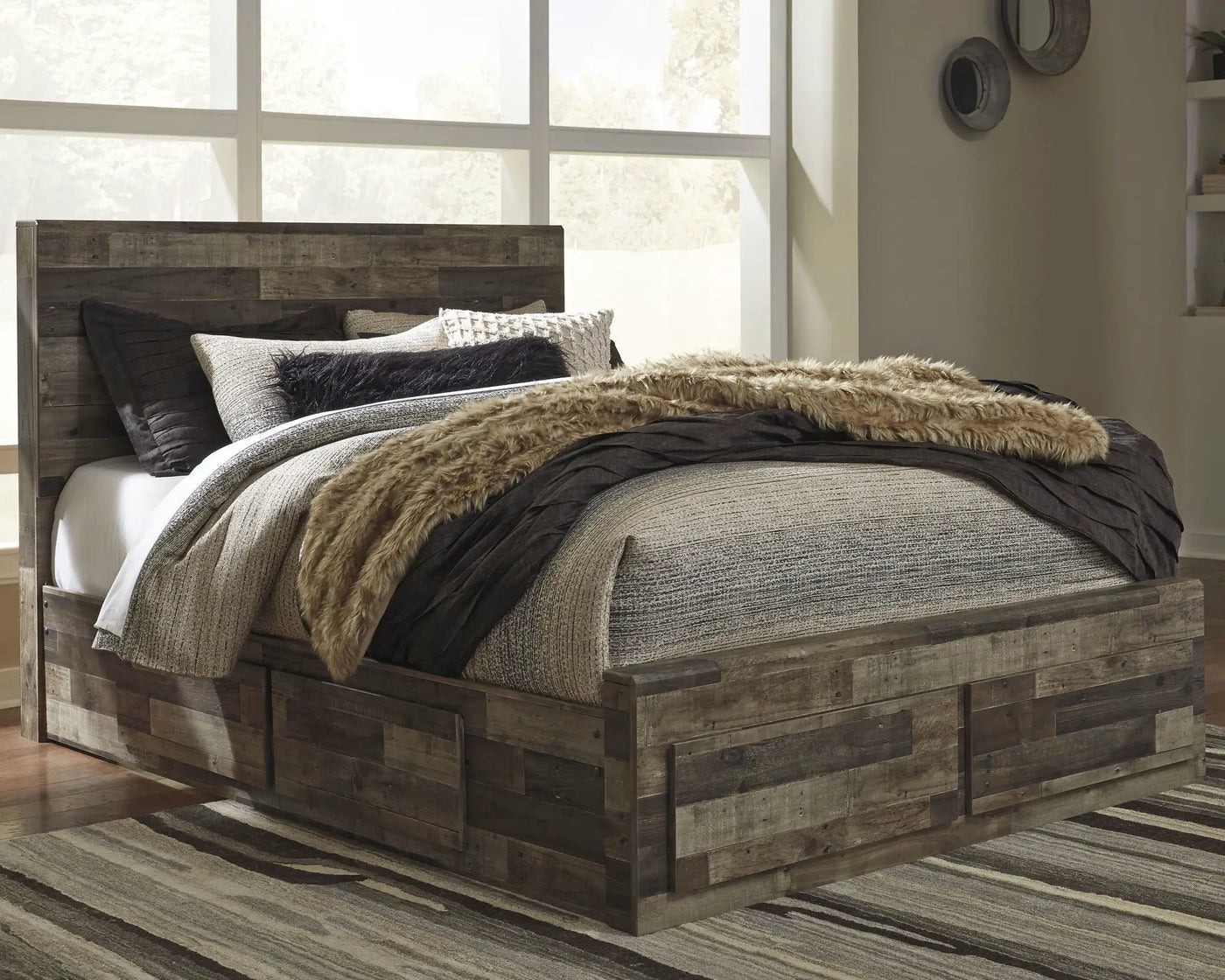 Derekson - Panel Bedroom Set by Unique Piece Furniture