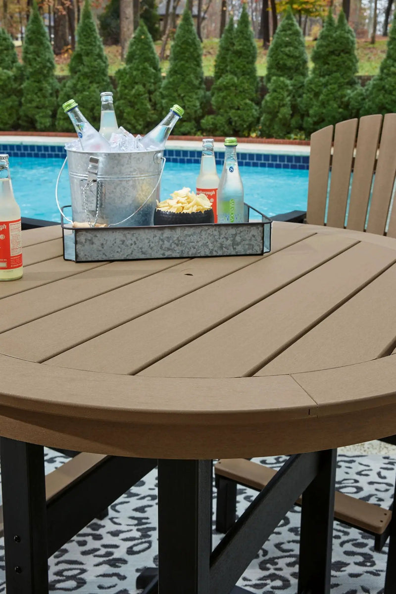 Fairen Trail - 5 Pc. - Dining Set with 4 Chairs - Black / Driftwood by Unique Piece Furniture