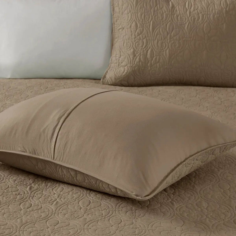 Reversible Quilt Set Mocha Full/Queen by HouseOfZazla