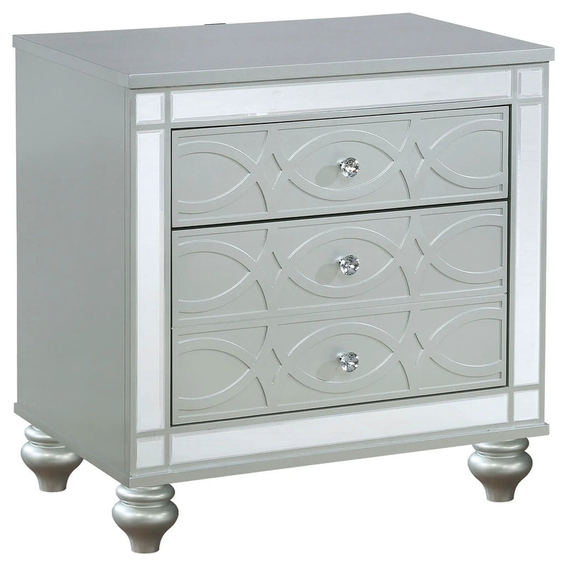 Gunnison 4-piece California King Bedroom Set Silver Metallic by Unique Piece Furniture