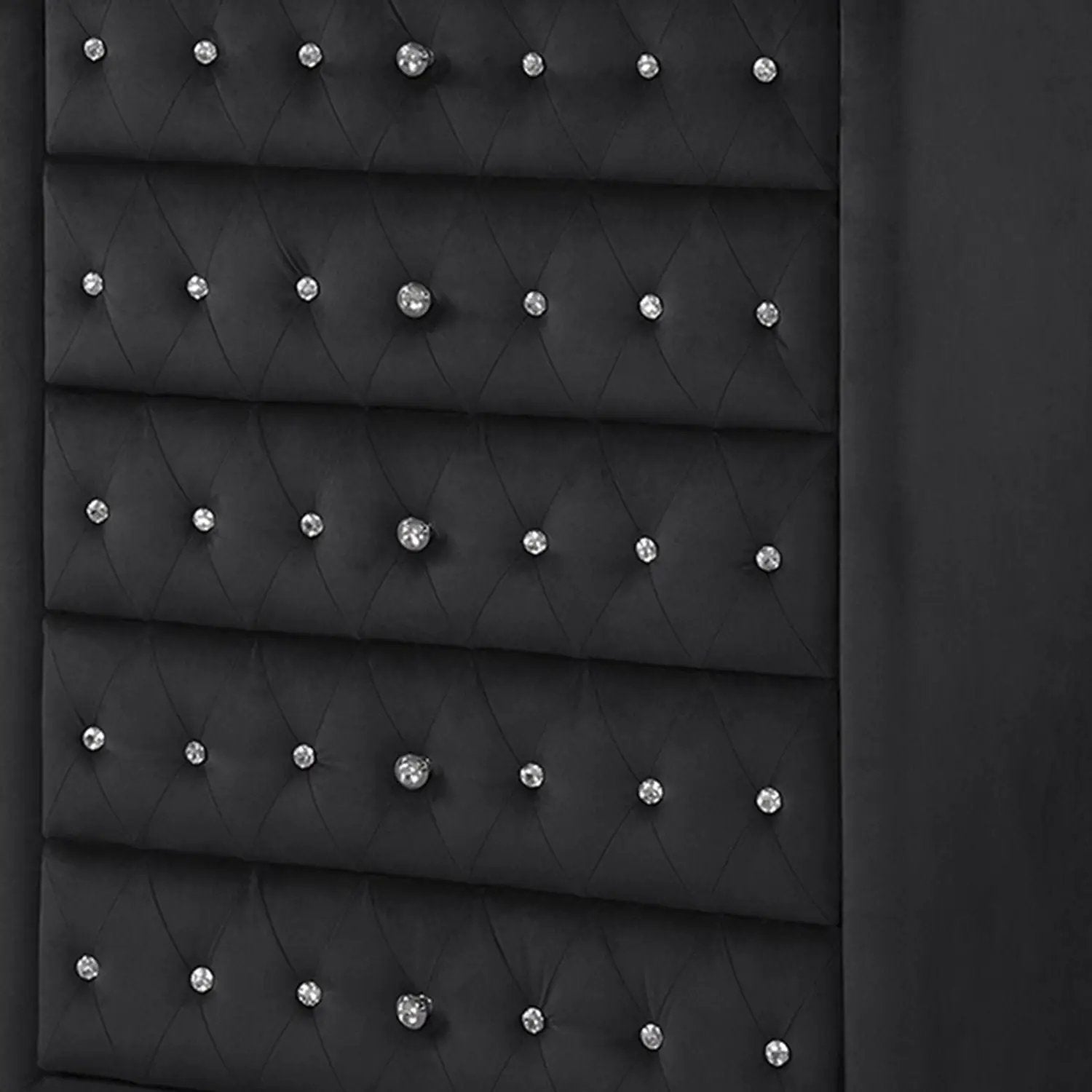 Sophia - 5 Drawer Chest by HouseOfZazla