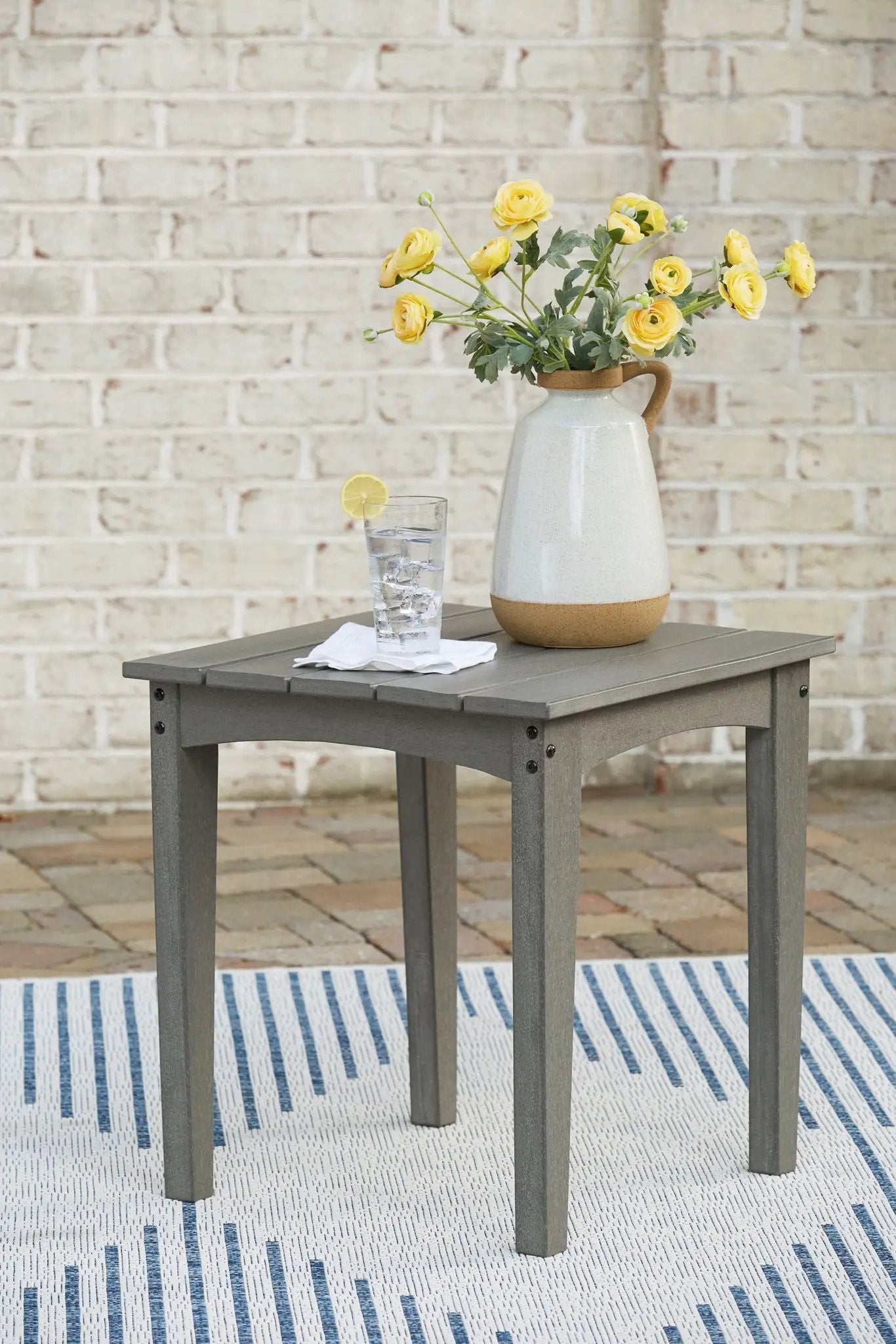 Visola - Lounge Set by Unique Piece Furniture