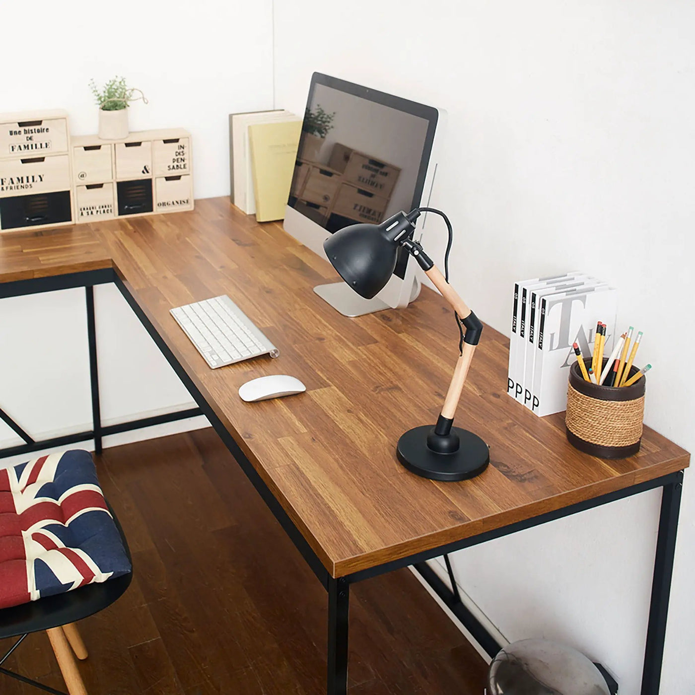Olympus - Corner Desk by HouseOfZazla