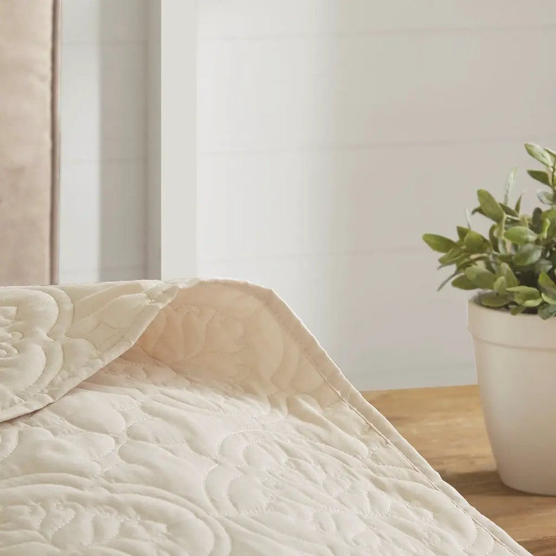 3 Piece Reversible Bedspread Set Cream Full/Queen by HouseOfZazla