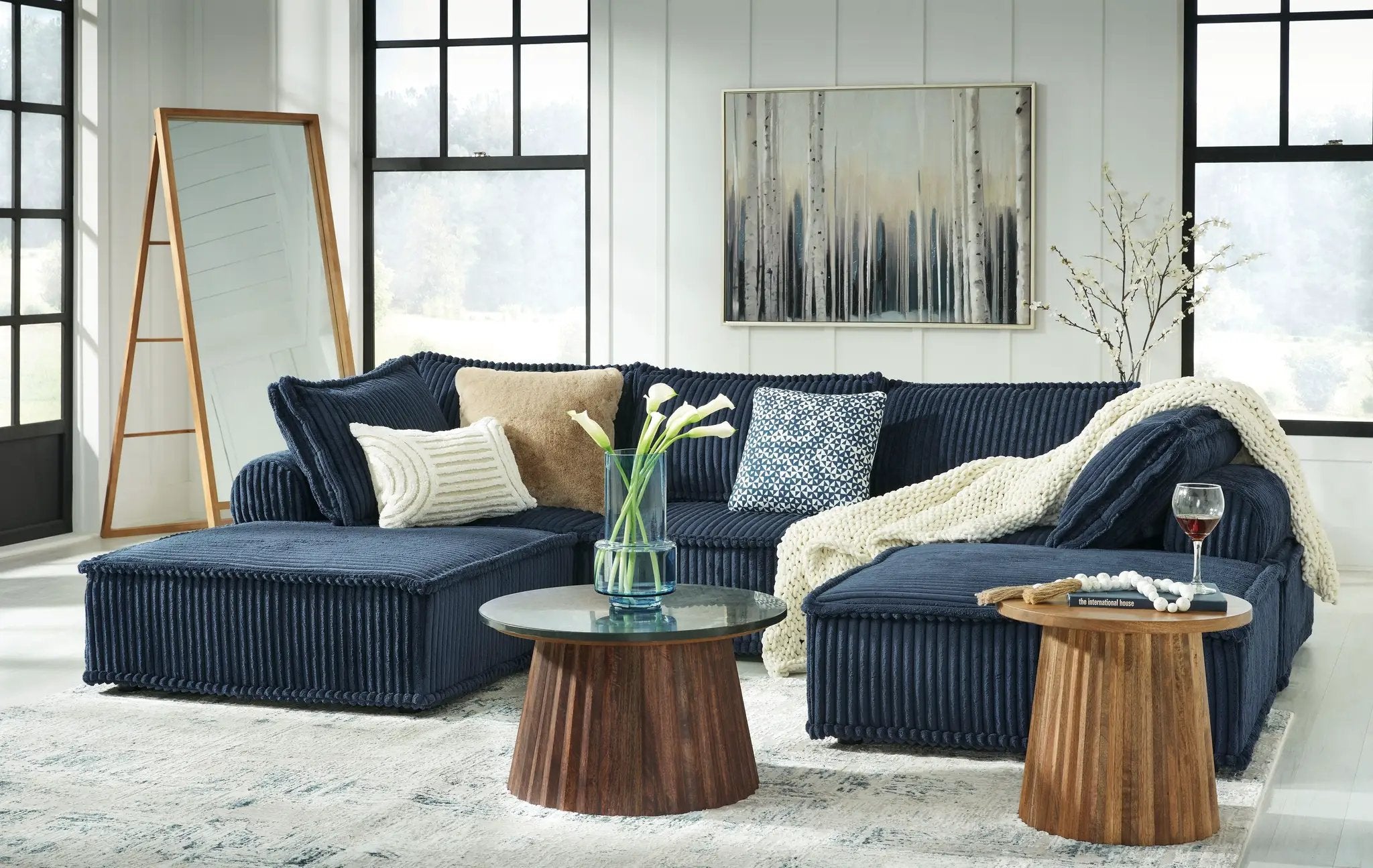 Bales - Sectional by Unique Piece Furniture
