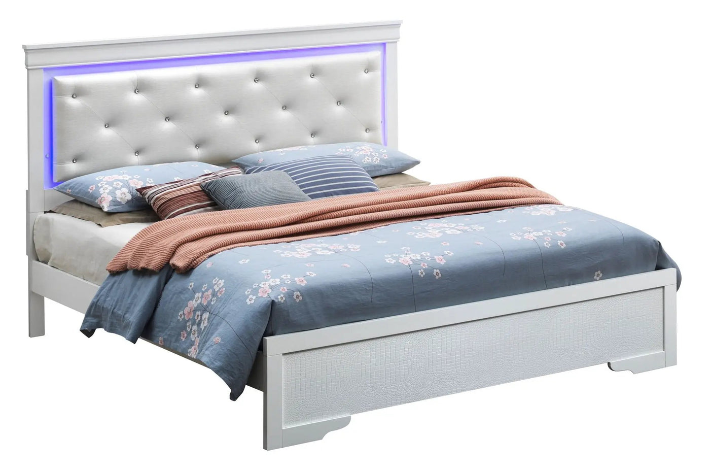 LED Elegant Bed by HouseOfZazla