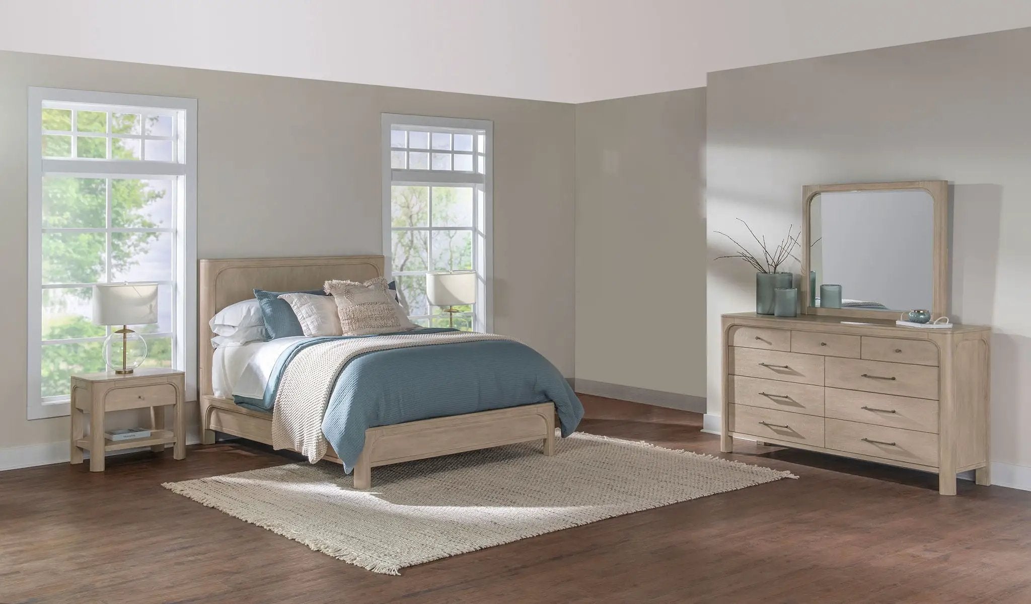 Solano 4-piece California King Bedroom Set Weathered Mango by Unique Piece Furniture