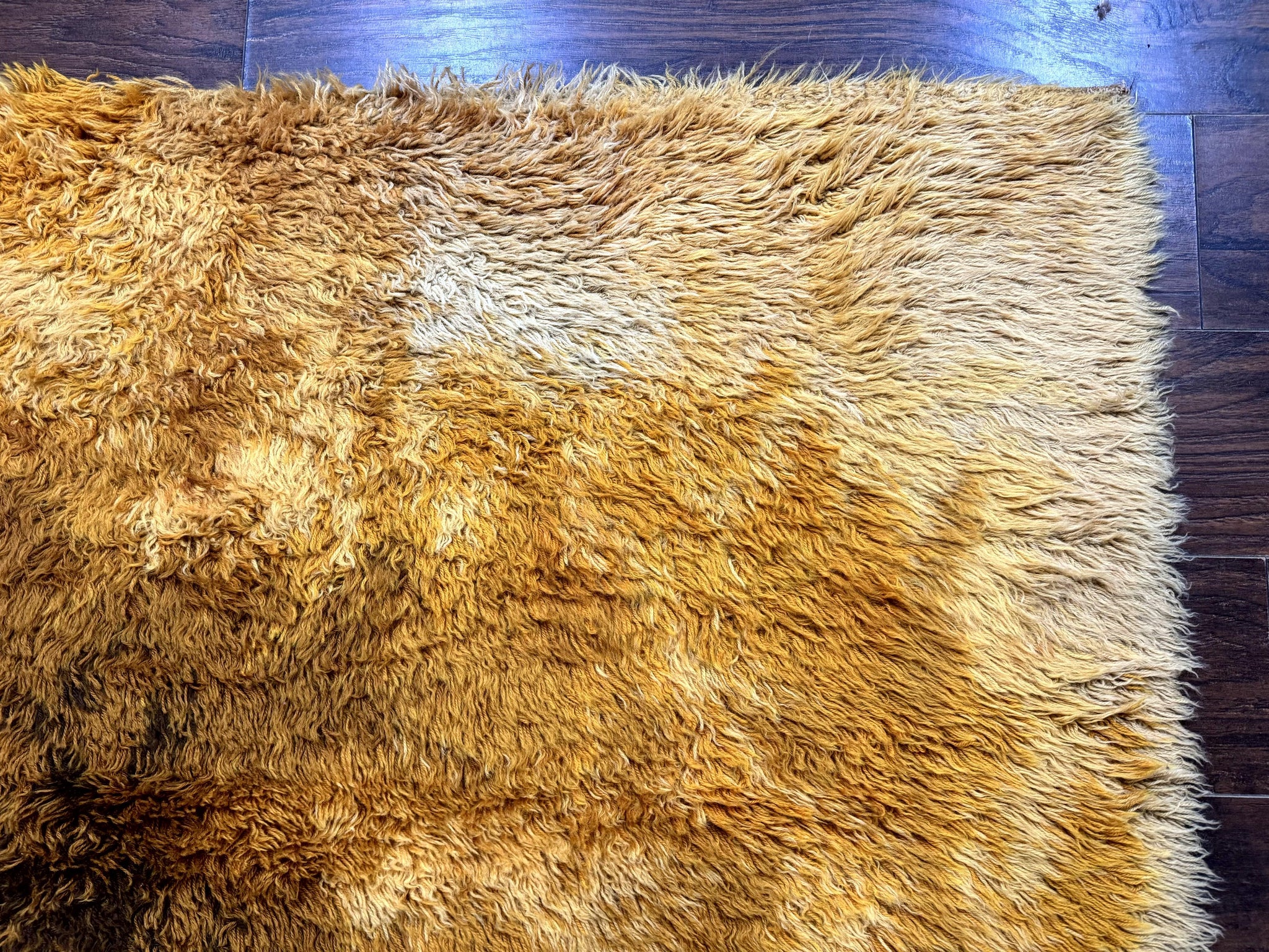 Rya Shag Rug 4.6 x 6, Shades of Yellow, Mid Century Vintage Carpet by Jewel Rugs
