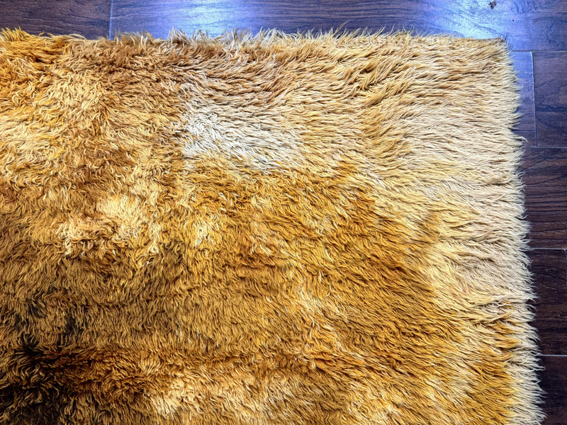 Rya Shag Rug 4.6 x 6, Shades of Yellow, Mid Century Vintage Carpet by Jewel Rugs