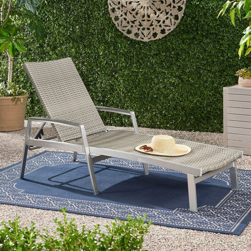Oxton Chaise Lounge by HouseOfZazla