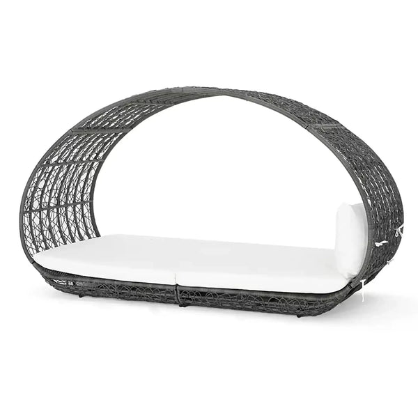 Abigal Outdoor Wicker Daybed With Cushion
