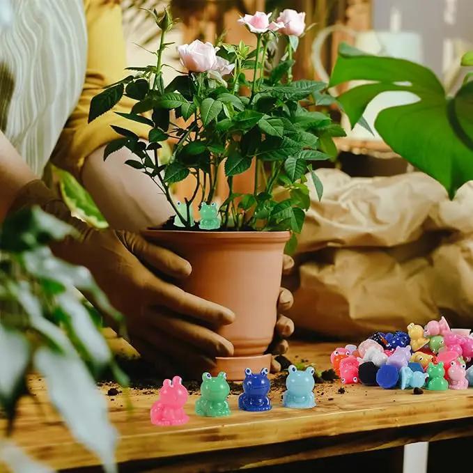 180Pcs Mini Resin Frog Garden Decor Cute Green Figurines Miniature Tiny Frogs Fairy Animals Moss DIY Charms Landscape Aquarium Dollhouse Birthday Gift Party School Ornament Potted Plant Toy by GreenHaven Gardens