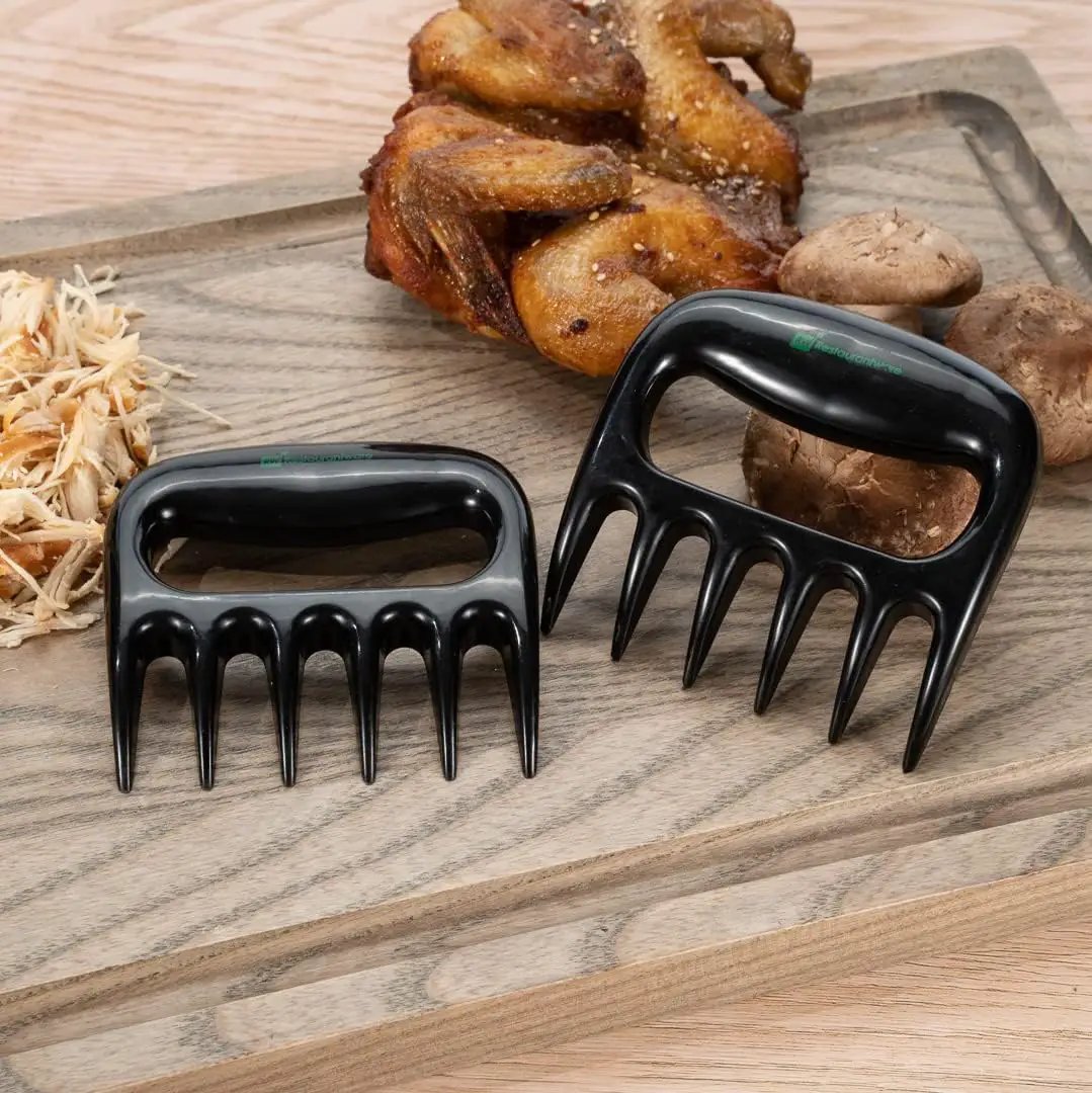 Restaurantware Met Lux 4.5 x 4.1 Inch Meat Claws 2 Meat Shredders - Sharp Blades With Handle Black Plastic Bear Claws Durable For Shredding Pork Chicken or Turkey by GreenHaven Gardens