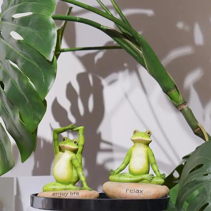 Garden Yoga Frog Decor Statues - 2 Pcs Figurines Statue Animal Decorative Sculptures Resin Garden Décor Meditation for Home 4.5 * 4 * 6 Inch by GreenHaven Gardens