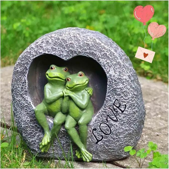 Artisan Flair Lover Frog Statues for Garden - Resin Frogs Couple Figurines Romantic - Yard Animal Decor Frog Stuff Outdoor Lawn Ornament, Green, 7.09 X 4.33 X 7.09 Inches, AF15813 by GreenHaven Gardens