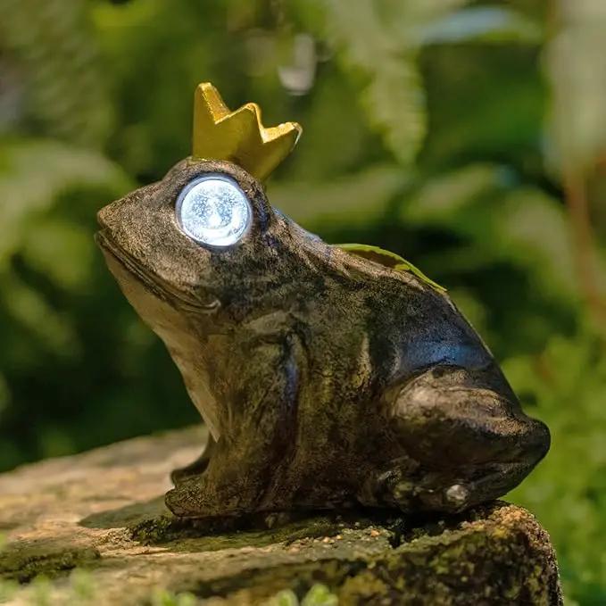 Garden Decor Statue Frog Prince,Solar Statue Decor Frog Prince,Resin Frogs Figurine with Solar Light for Patio,Balcony,Yard,Lawn Ornament,Perfect Garden Gift by GreenHaven Gardens