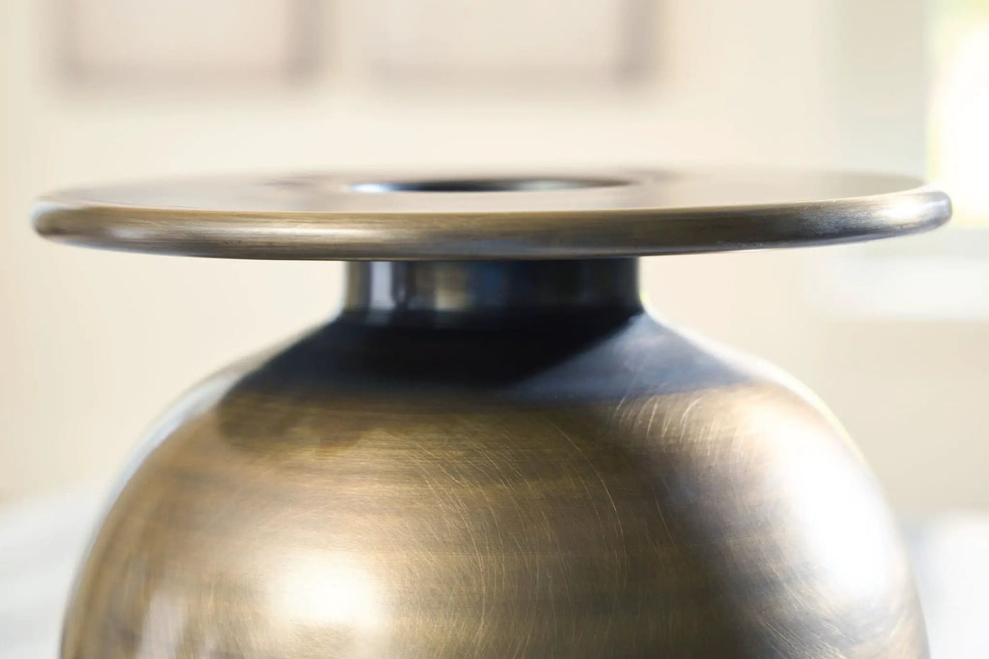 Fedorleigh - Vase by Unique Piece Furniture