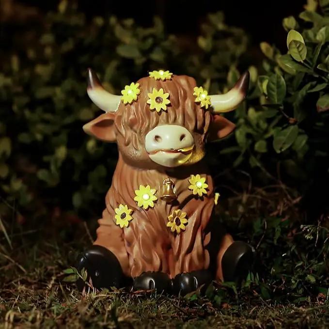 Highland Cow Decor, Highland Cow Gifts, Highland Cow Statue, Solar Garden Statue for Outside, Solar Garden Yard Patio Decor, Outdoor Statue for Garden, Yard, Gardening Gifts for Women, Mom by GreenHaven Gardens
