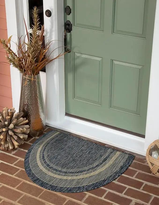 Unique Loom Outdoor Border Collection Area Rug - Soft Border (2' 7" x 4' 1" Hearth Blue/Ivory) by GreenHaven Gardens