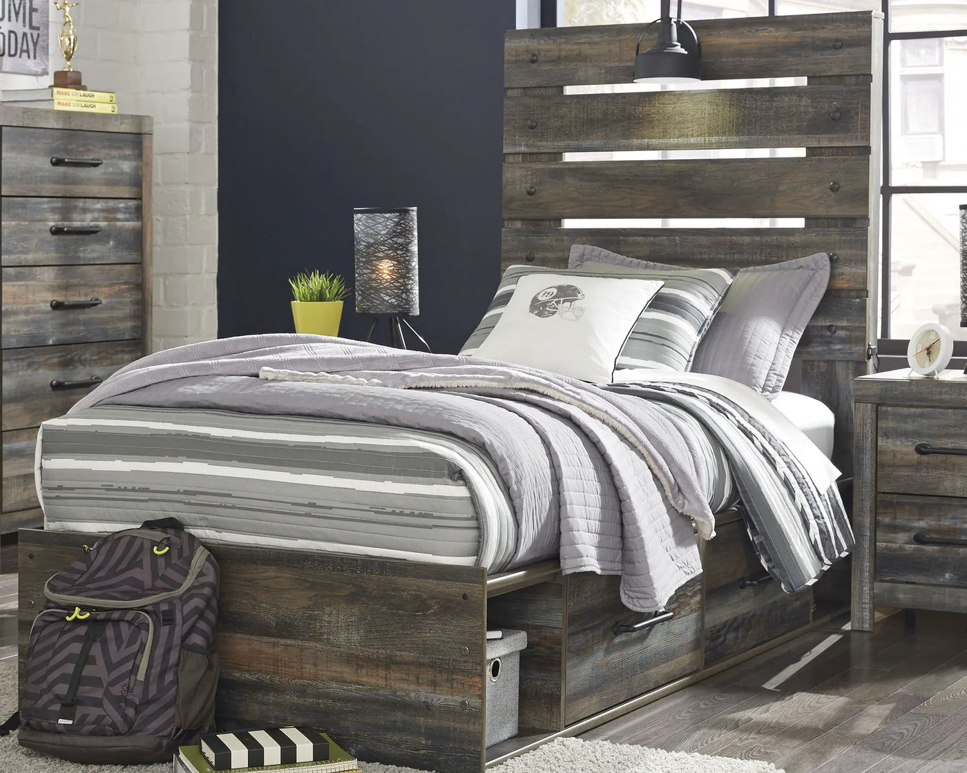 Drystan - Youth Panel Bedroom Set by Unique Piece Furniture