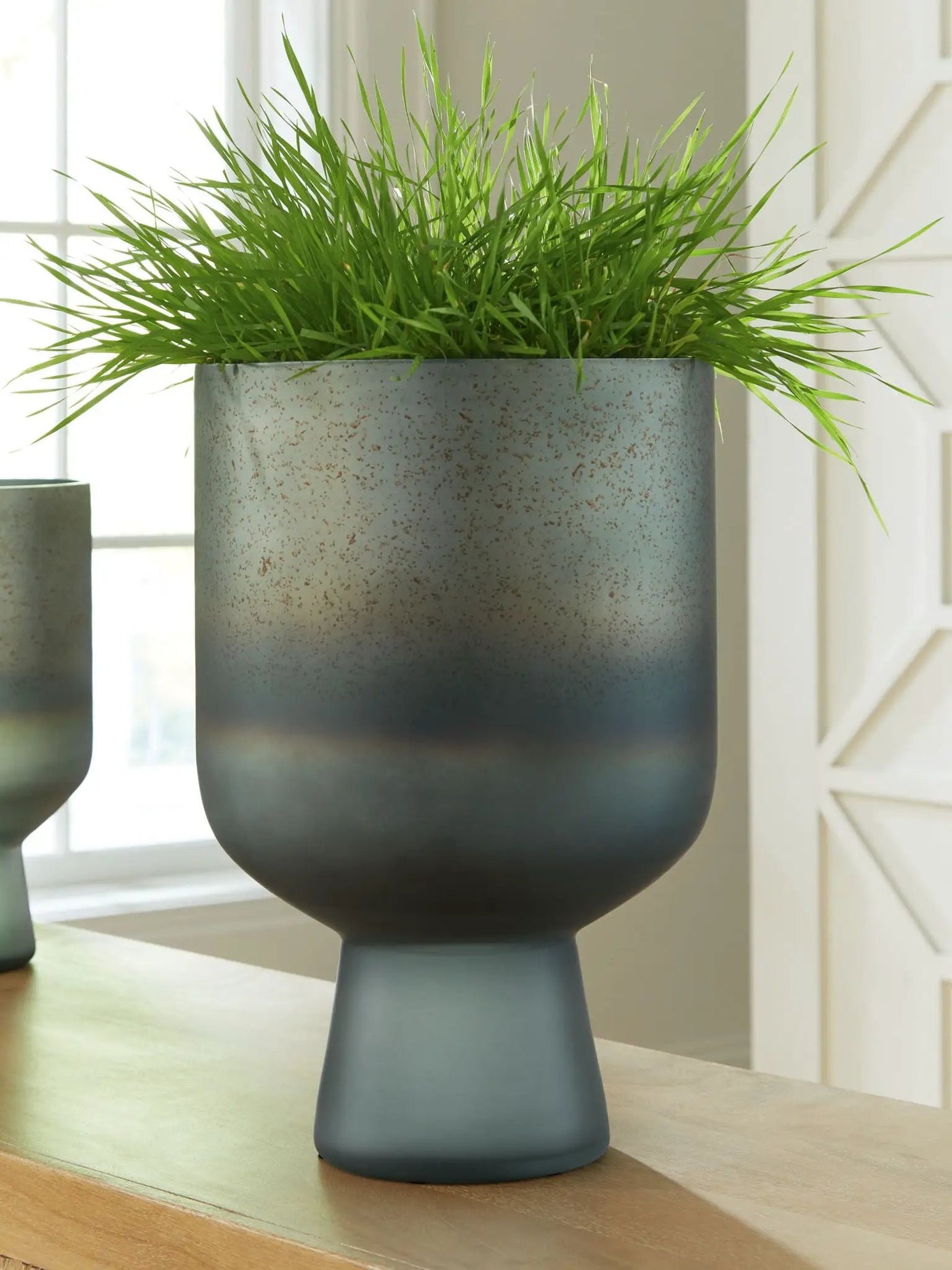 Pennmore - Vase by Unique Piece Furniture