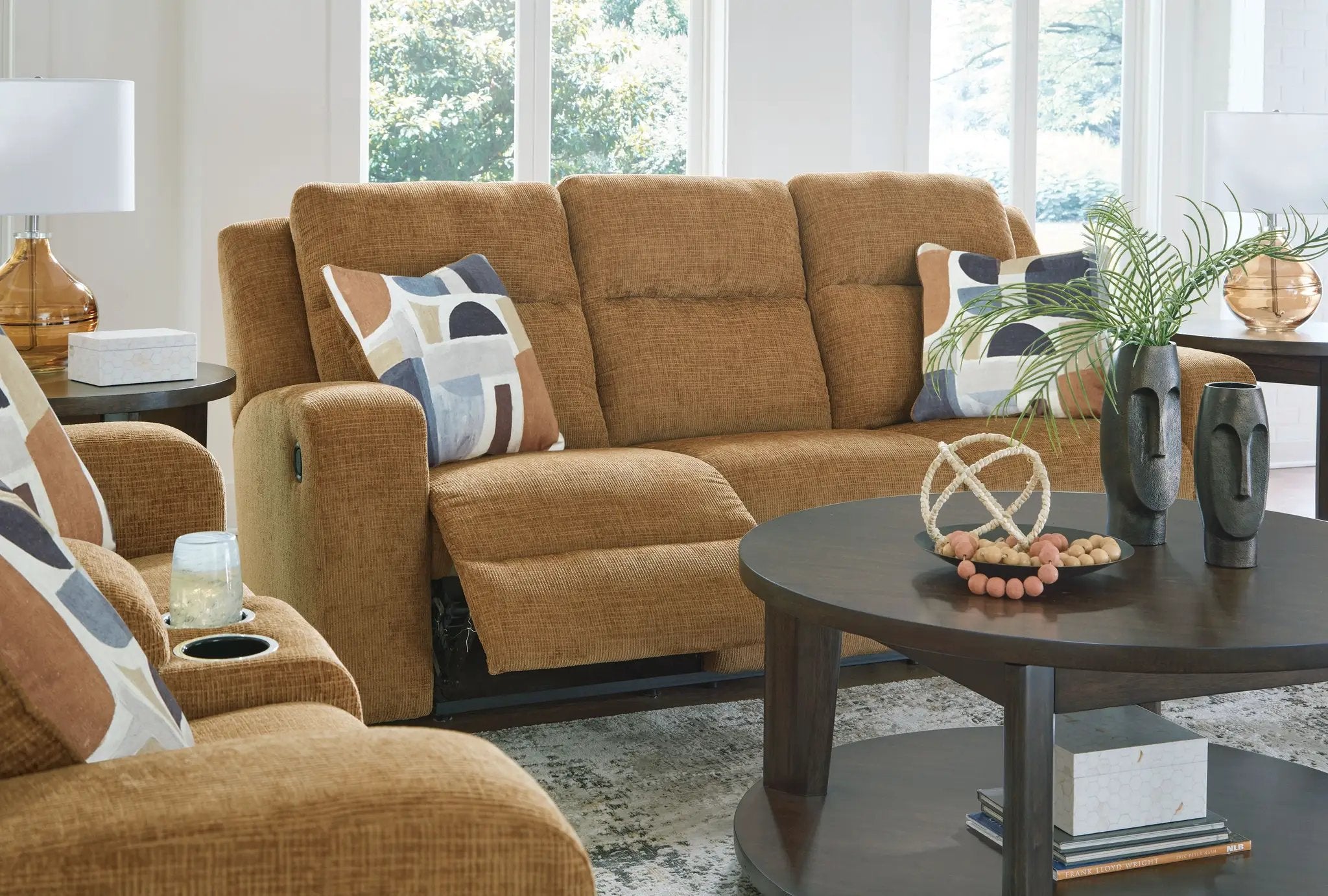 Kanlow - Reclining Sofa by Unique Piece Furniture
