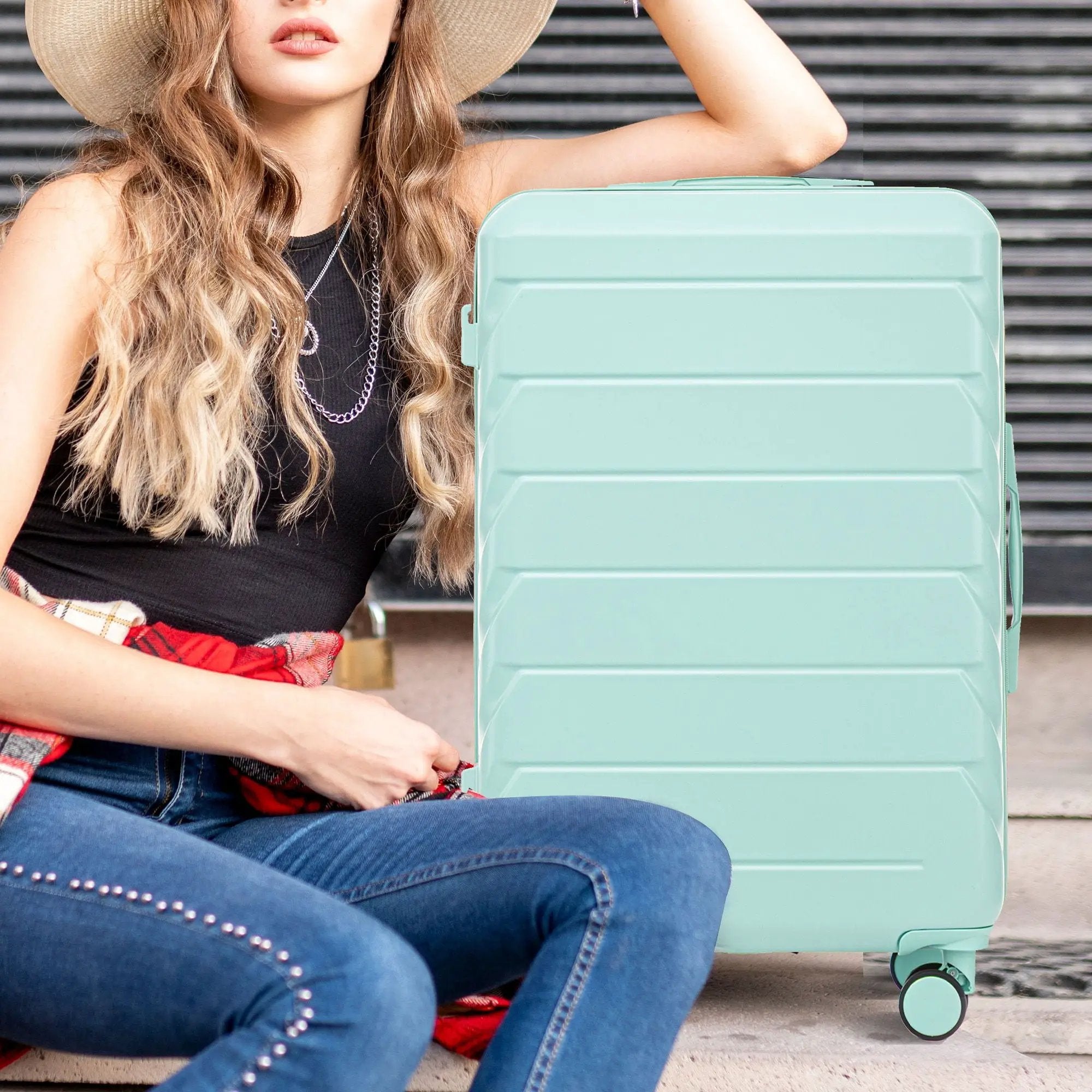 3 Pieces Set 20" / 24" / 28" Spinner Wheel Luggage With Combination Lock by HouseOfZazla