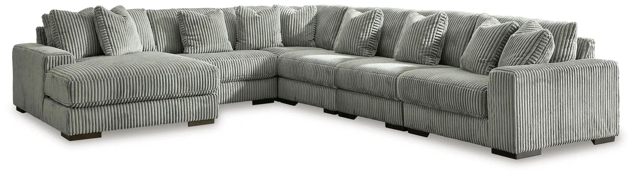 Lindyn - Sectional by Unique Piece Furniture