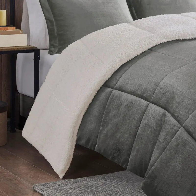 King Plush to Sherpa Down Alternative Comforter Set by HouseOfZazla