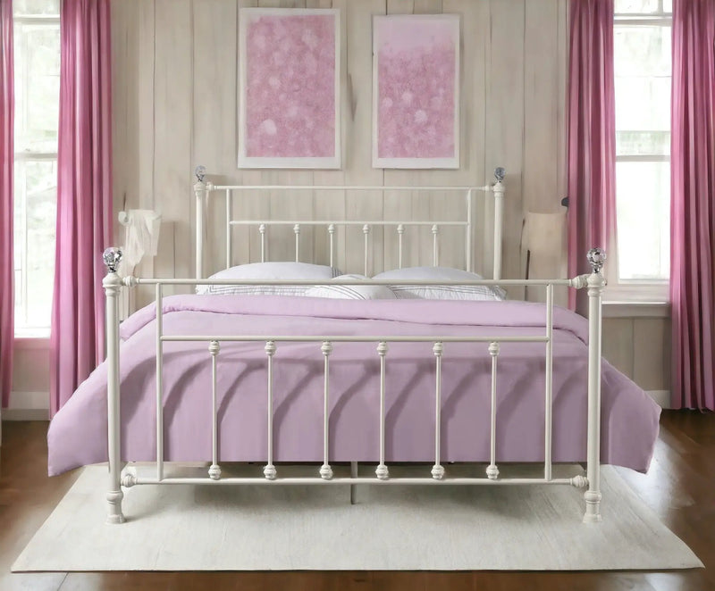 Comet - Bed, Elegant Spindle Design by Unique Piece Furniture