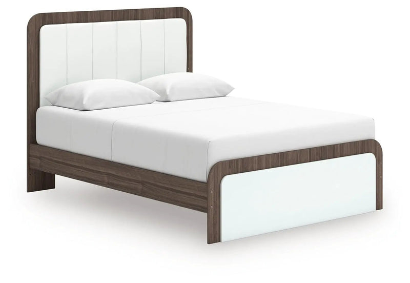 Kendanport - Upholstered Bed by Unique Piece Furniture