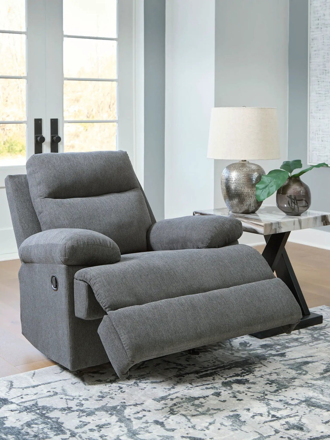 Side-Swipe - Rocker Recliner by Unique Piece Furniture