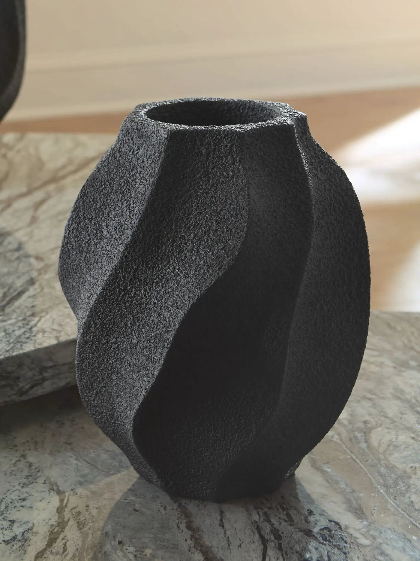 Judworth - Vase by Unique Piece Furniture