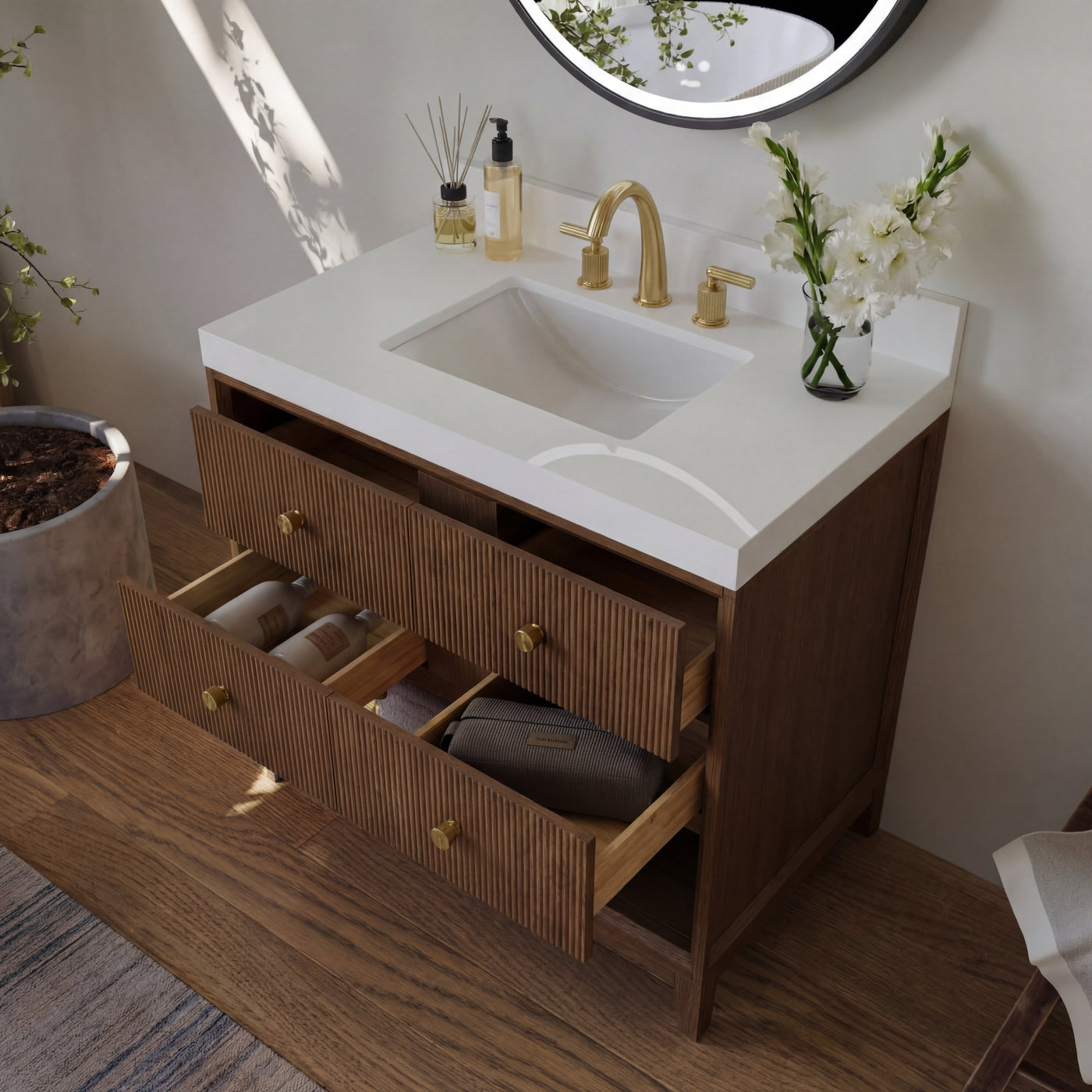 Momo 42" Bath Vanity Set by Ancerre Designs