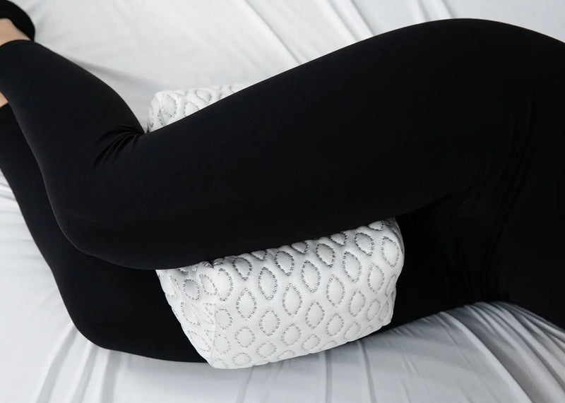 BedGear Knee Pillow, White by HouseOfZazla