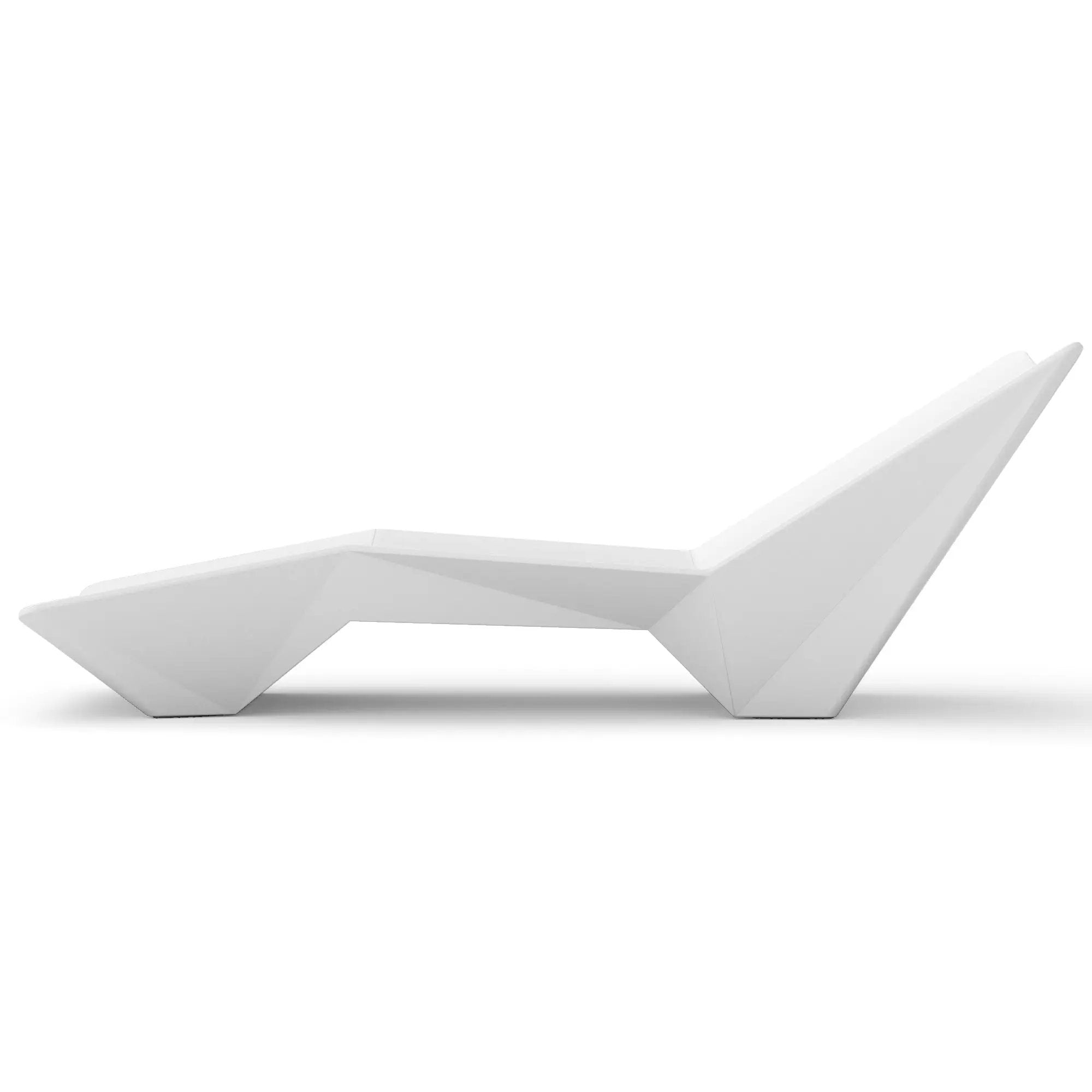 Quick Assembly S-Shaped Pool Lounger by HouseOfZazla