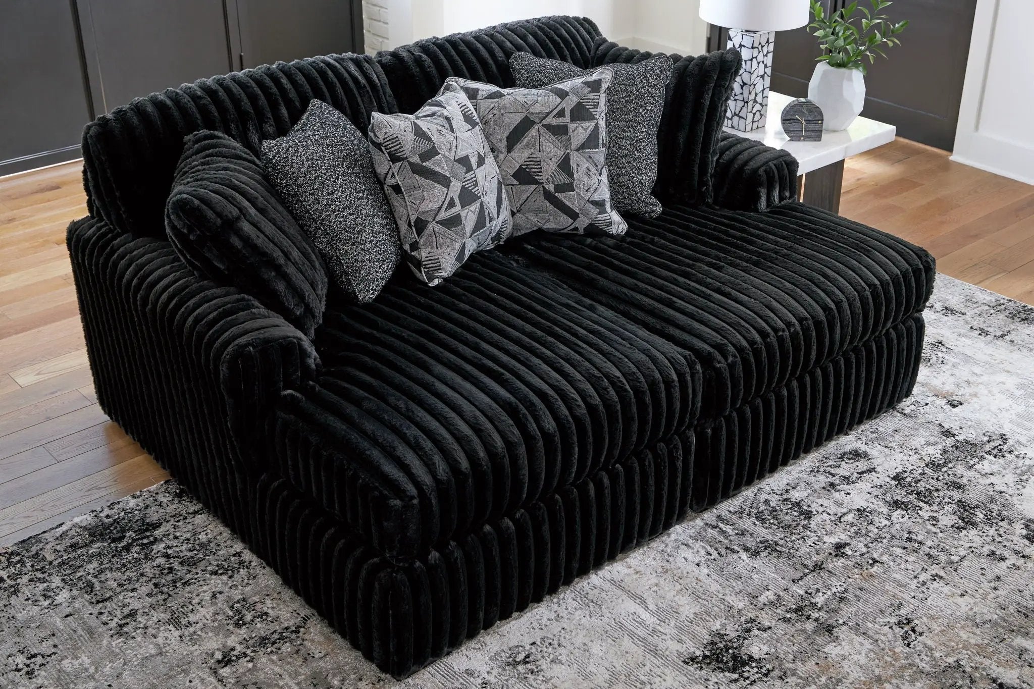 Midnight-Madness - Sectional by Unique Piece Furniture